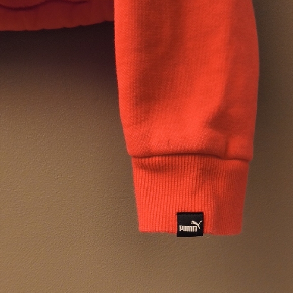 Puma - Like New - Salmon and White Quarter-Zip  Women's Sweater - Picture 4 of 12